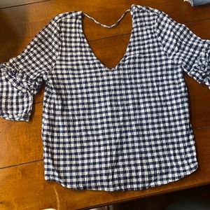 Cute gingham top